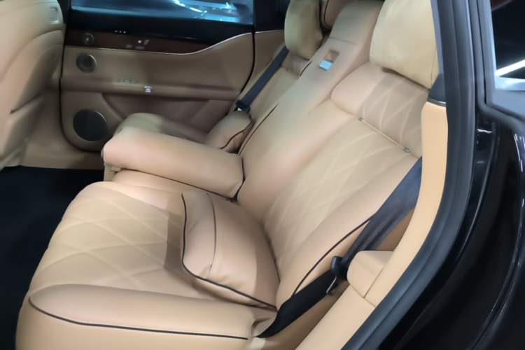 Used Hima Stelato S9 2024 All-Electric Ultra Four-Wheel-Drive Flagship Edition Left Rear Seat
