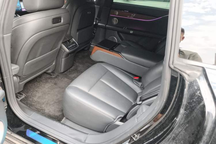Used Hima Stelato S9 2024 All-Electric Ultra Four-Wheel-Drive Flagship Edition Left Rear Seat