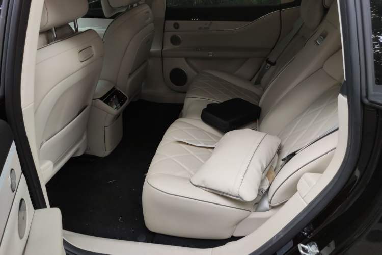 Used Hima Stelato S9 2024 All-Electric Ultra Four-Wheel-Drive Flagship Edition Left Rear Seat