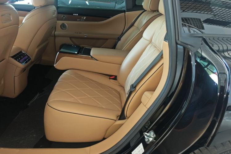 Used Hima Stelato S9 2024 All-Electric Ultra Four-Wheel-Drive Flagship Edition Left Rear Seat