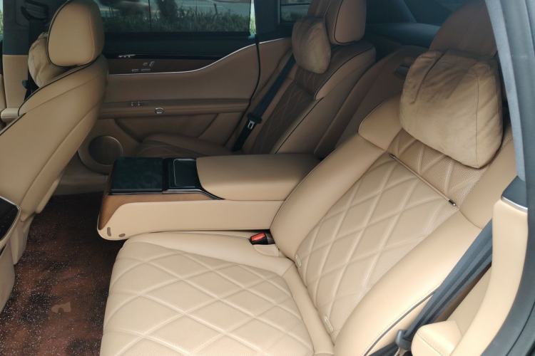 Used Hima Stelato S9 2024 All-Electric Ultra Four-Wheel-Drive Flagship Edition Left Rear Seat