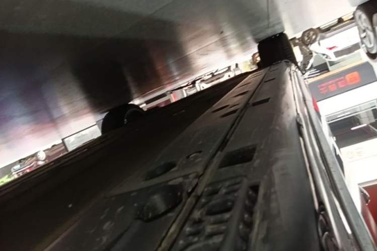 Used Hima Stelato S9 2024 All-Electric Ultra Four-Wheel-Drive Flagship Edition Left Side Sill