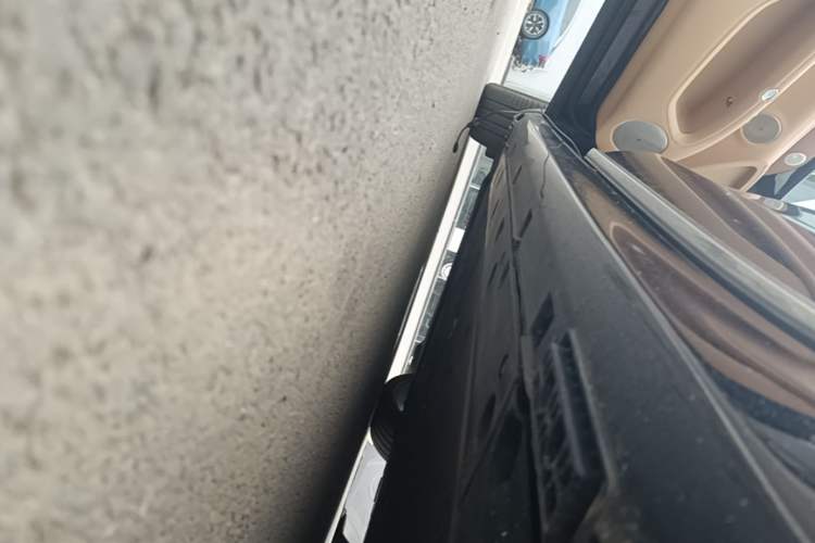 Used Hima Stelato S9 2024 All-Electric Ultra Rear-Drive Long-Range Flagship Edition Left Side Sill
