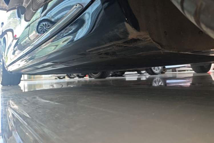 Used Hima Stelato S9 2024 All-Electric Ultra Four-Wheel-Drive Flagship Edition Left Side Sill