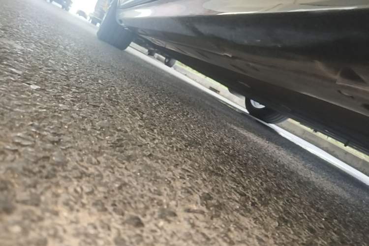 Used Hima Stelato S9 2024 All-Electric Max Rear-Drive Long-Range Version Left Side Sill