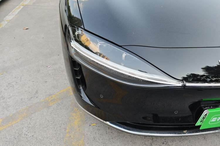 Used Hima Stelato S9 2024 All-Electric Max Rear-Drive Long-Range Version Right Front Headlight
