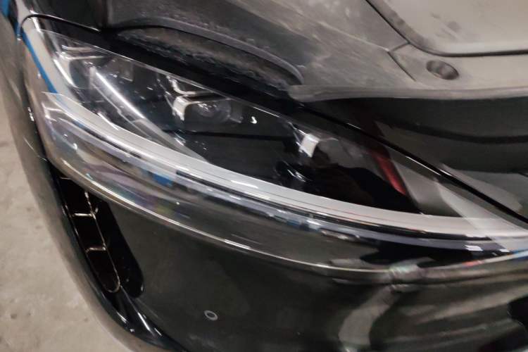 Used Hima Stelato S9 2024 All-Electric Ultra Four-Wheel-Drive Flagship Edition Right Front Headlight