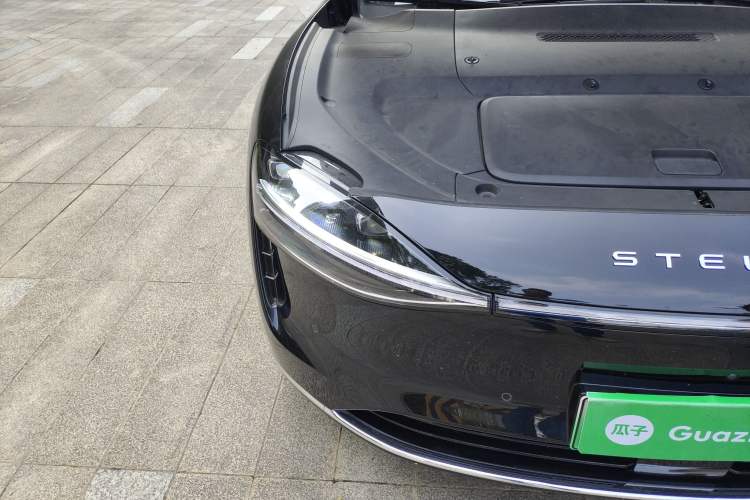 Used Hima Stelato S9 2024 All-Electric Max Rear-Drive Long-Range Version Right Front Headlight
