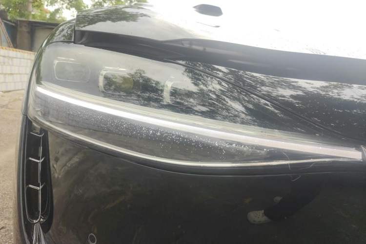 Used Hima Stelato S9 2024 All-Electric Ultra Four-Wheel-Drive Flagship Edition Right Front Headlight