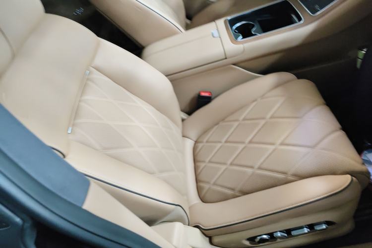 Used Hima Stelato S9 2024 All-Electric Ultra Four-Wheel-Drive Flagship Edition Right Front Seat