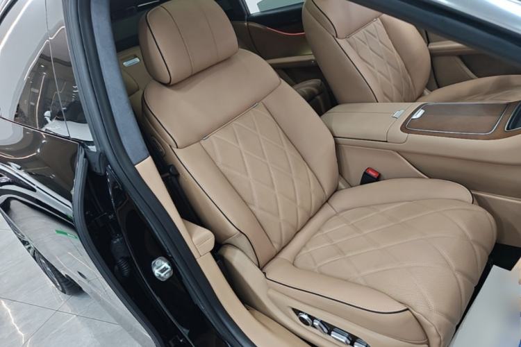 Used Hima Stelato S9 2024 All-Electric Ultra Four-Wheel-Drive Flagship Edition Right Front Seat