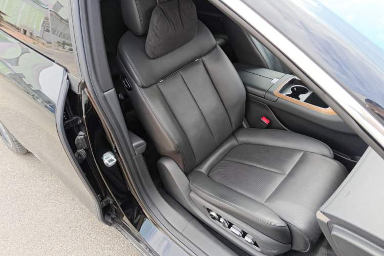 Used Hima Stelato S9 2024 All-Electric Ultra Four-Wheel-Drive Flagship Edition Right Front Seat