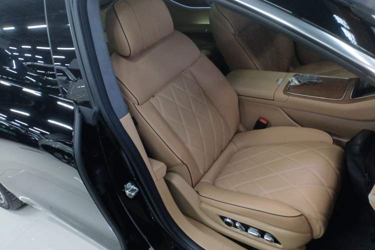 Used Hima Stelato S9 2024 All-Electric Ultra Four-Wheel-Drive Flagship Edition Right Front Seat