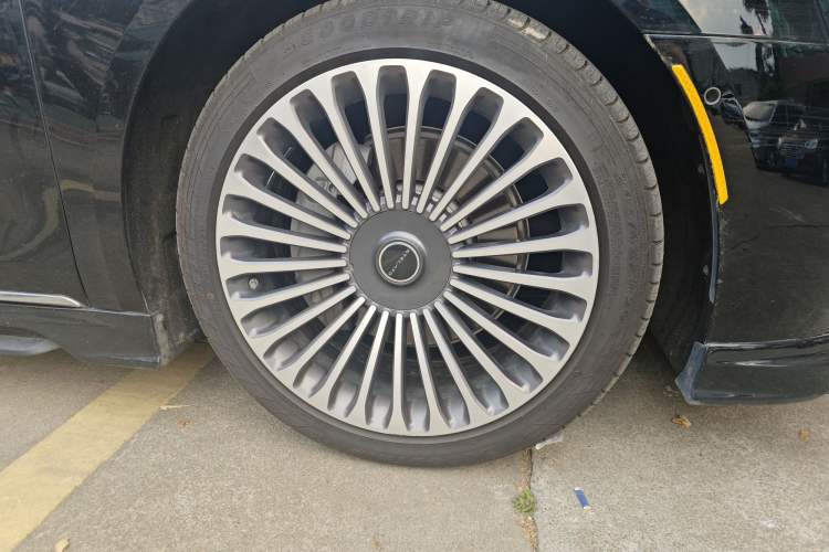 Used Hima Stelato S9 2024 All-Electric Ultra Four-Wheel-Drive Flagship Edition Right Front Wheel Hub