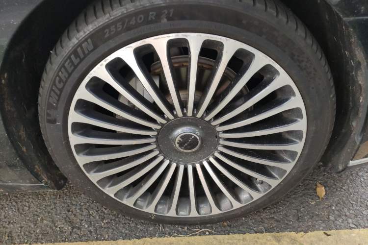 Used Hima Stelato S9 2024 All-Electric Ultra Four-Wheel-Drive Flagship Edition Right Front Wheel Hub