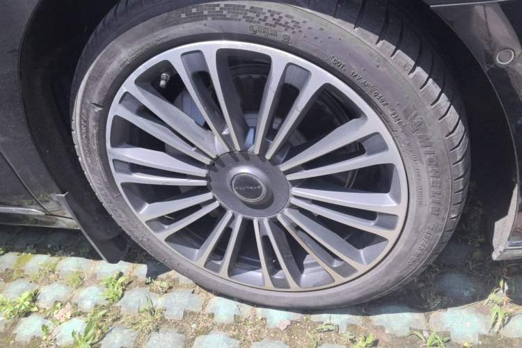 Used Hima Stelato S9 2024 All-Electric Ultra Four-Wheel-Drive Flagship Edition Right Front Wheel Hub