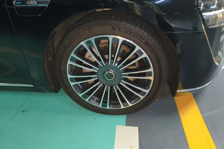 Used Hima Stelato S9 2024 All-Electric Ultra Four-Wheel-Drive Flagship Edition Right Front Wheel Hub