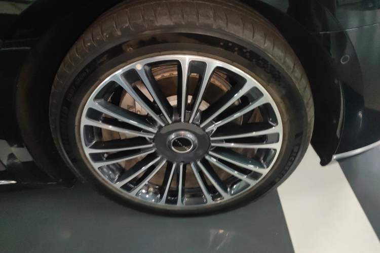 Used Hima Stelato S9 2024 All-Electric Ultra Four-Wheel-Drive Flagship Edition Right Front Wheel Hub