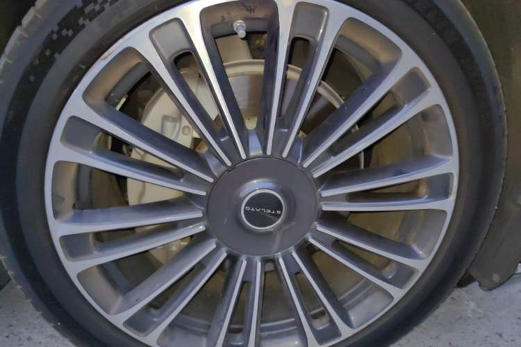 Used Hima Stelato S9 2024 All-Electric Ultra Four-Wheel-Drive Flagship Edition Right Front Wheel Hub