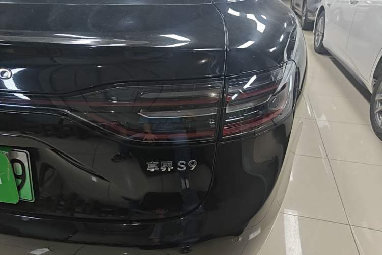 Used Hima Stelato S9 2024 All-Electric Ultra Four-Wheel-Drive Flagship Edition Right Rear Taillight