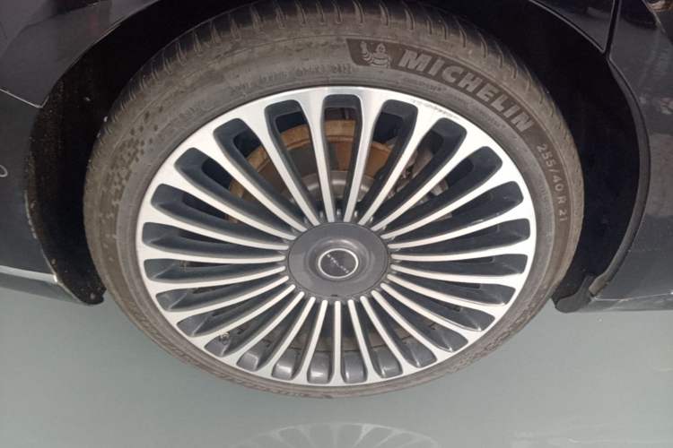 Used Hima Stelato S9 2024 All-Electric Ultra Four-Wheel-Drive Flagship Edition Right Rear Wheel Hub