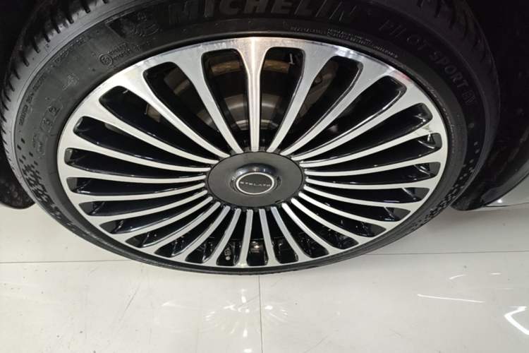 Used Hima Stelato S9 2024 All-Electric Ultra Four-Wheel-Drive Flagship Edition Right Rear Wheel Hub