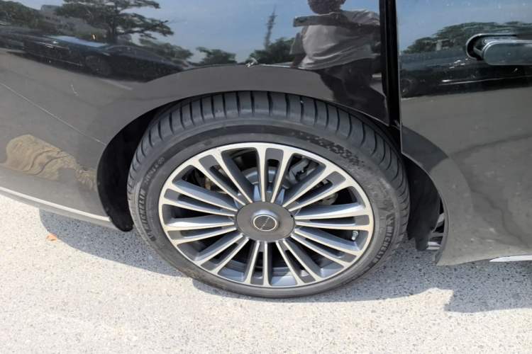 Used Hima Stelato S9 2024 All-Electric Ultra Four-Wheel-Drive Flagship Edition Right Rear Wheel Hub
