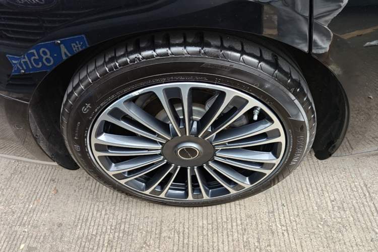 Used Hima Stelato S9 2024 All-Electric Ultra Rear-Drive Long-Range Flagship Edition Right Rear Wheel Hub
