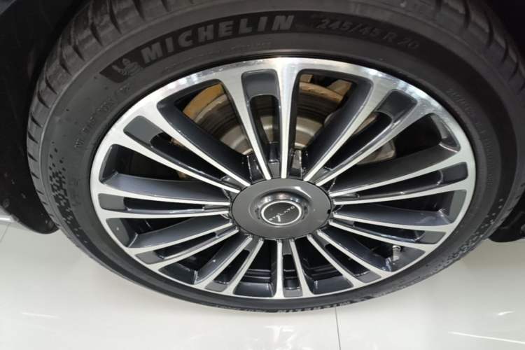 Used Hima Stelato S9 2024 All-Electric Ultra Four-Wheel-Drive Flagship Edition Right Rear Wheel Hub