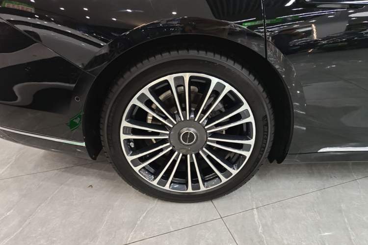 Used Hima Stelato S9 2024 All-Electric Ultra Four-Wheel-Drive Flagship Edition Right Rear Wheel Hub
