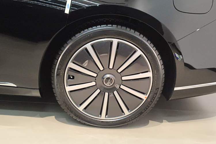 Used Hima Stelato S9 2024 All-Electric Ultra Four-Wheel-Drive Flagship Edition Right Rear Wheel Hub