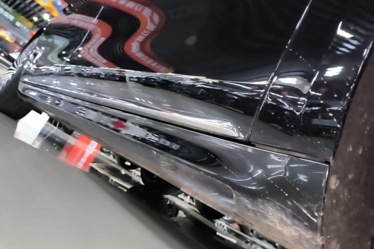 Used Hima Stelato S9 2024 All-Electric Ultra Four-Wheel-Drive Flagship Edition Right Side Sill