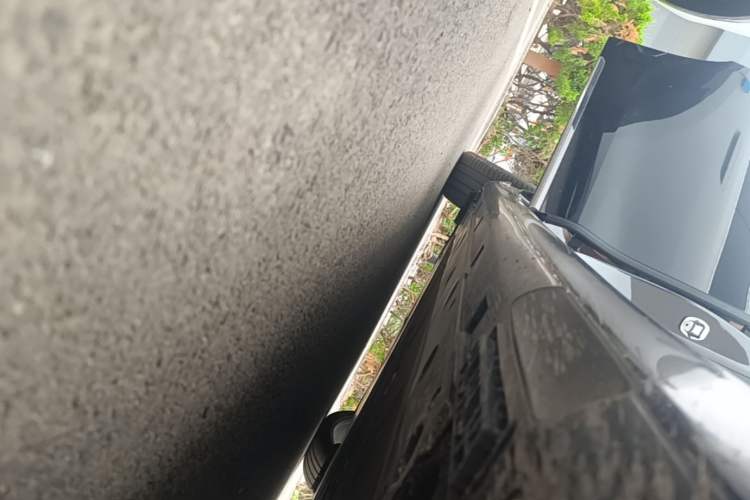 Used Hima Stelato S9 2024 All-Electric Ultra Rear-Drive Long-Range Flagship Edition Right Side Sill