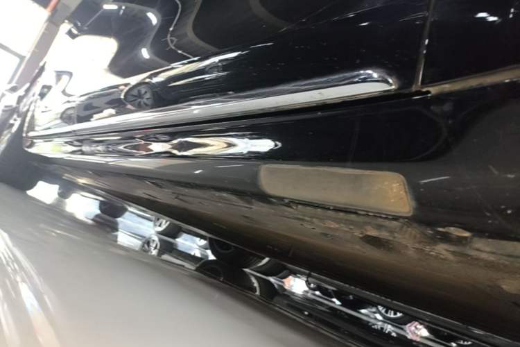 Used Hima Stelato S9 2024 All-Electric Ultra Four-Wheel-Drive Flagship Edition Right Side Sill