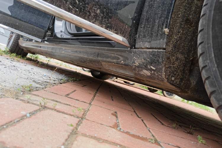 Used Hima Stelato S9 2024 All-Electric Ultra Four-Wheel-Drive Flagship Edition Right Side Sill