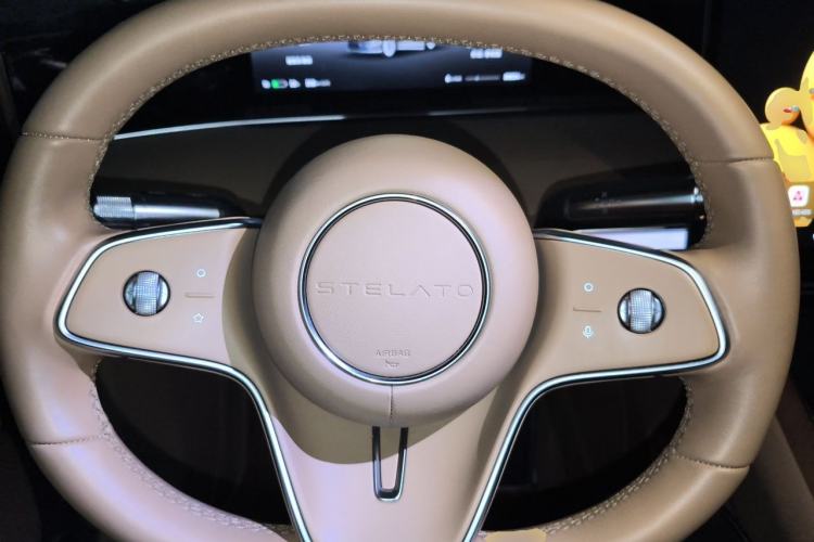Used Hima Stelato S9 2024 All-Electric Ultra Four-Wheel-Drive Flagship Edition Steering Wheel