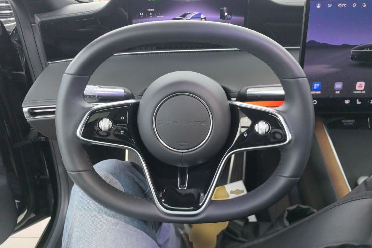 Used Hima Stelato S9 2024 All-Electric Ultra Four-Wheel-Drive Flagship Edition Steering Wheel