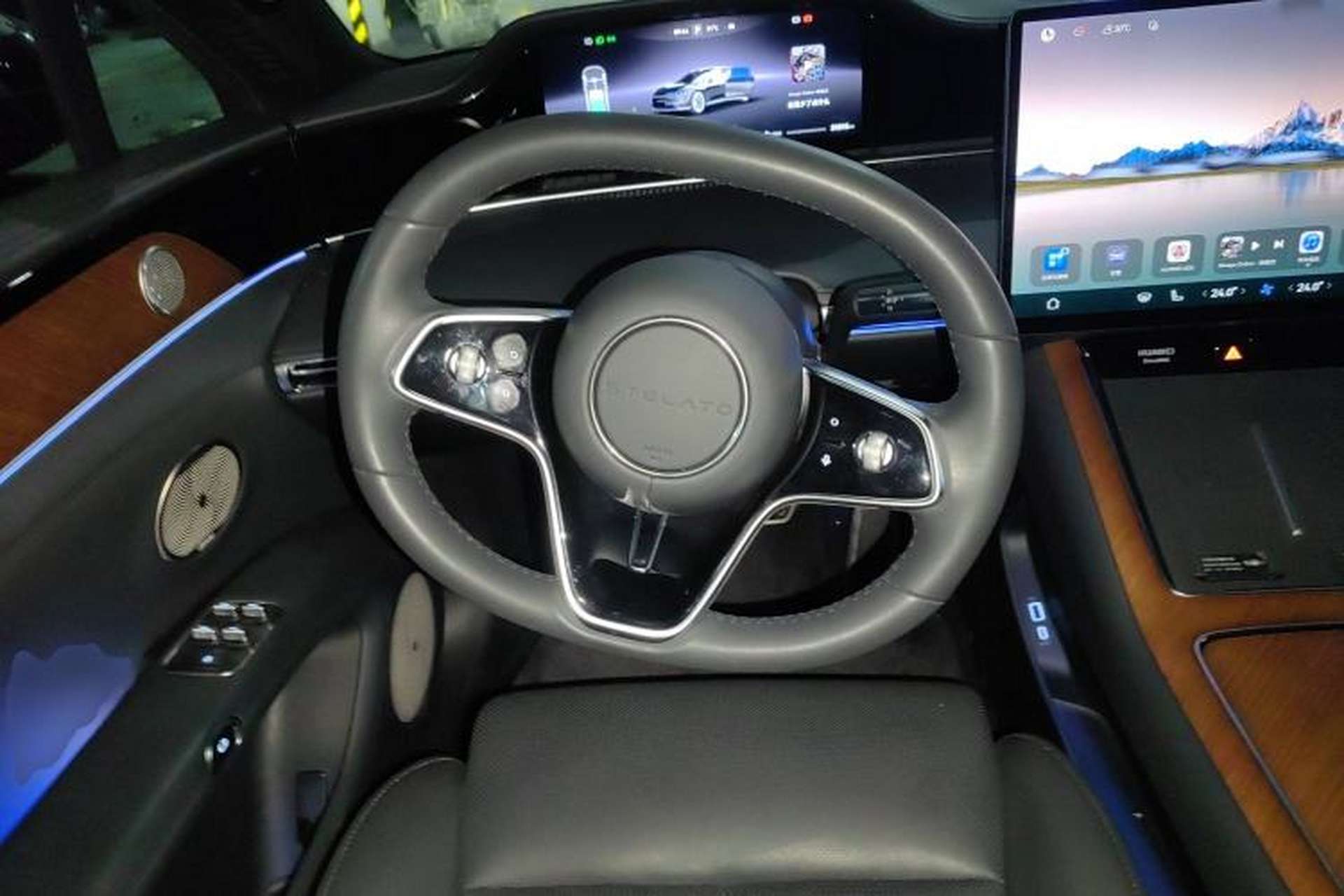 Used Hima Stelato S9 2024 All-Electric Ultra Four-Wheel-Drive Flagship Edition Steering Wheel