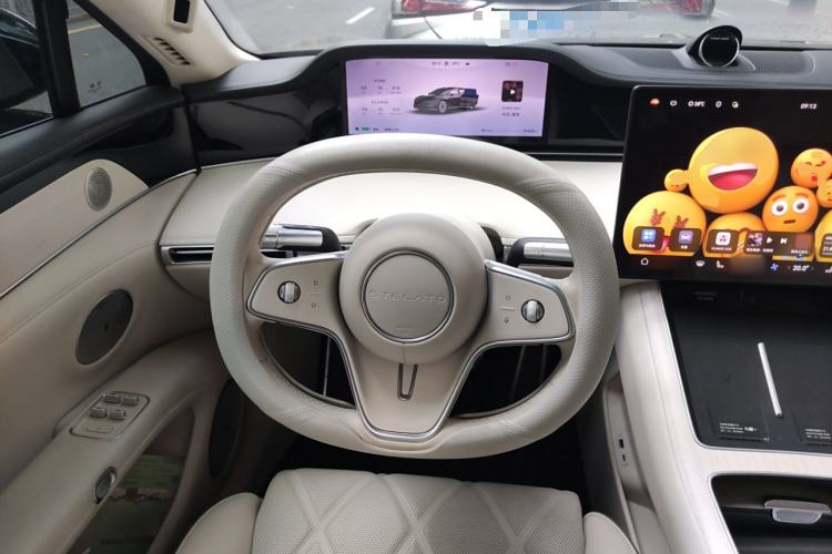 Used Hima Stelato S9 2024 All-Electric Ultra Four-Wheel-Drive Flagship Edition Steering Wheel