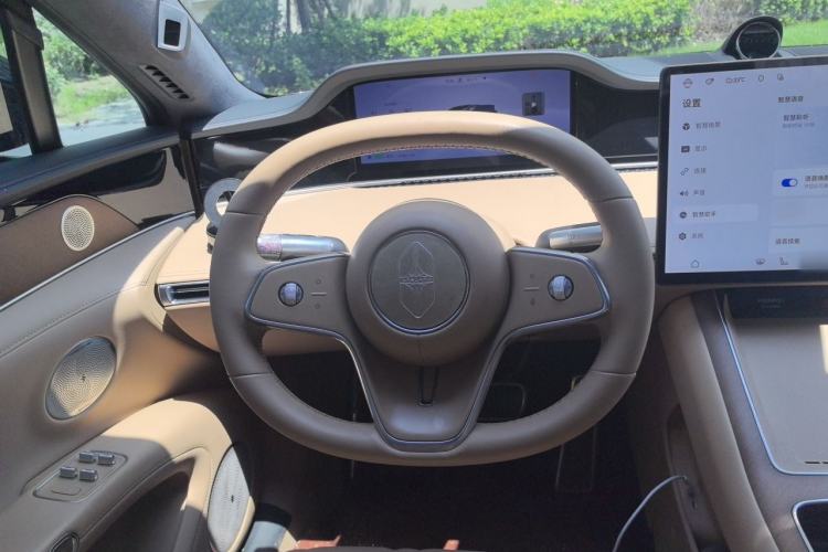 Used Hima Stelato S9 2024 All-Electric Ultra Four-Wheel-Drive Flagship Edition Steering Wheel