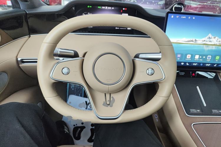 Used Hima Stelato S9 2024 All-Electric Max Rear-Drive Long-Range Version Steering Wheel