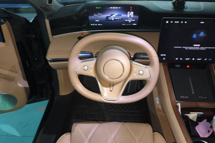 Used Hima Stelato S9 2024 All-Electric Ultra Four-Wheel-Drive Flagship Edition Steering Wheel