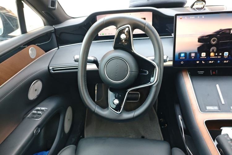 Used Hima Stelato S9 2024 All-Electric Ultra Four-Wheel-Drive Flagship Edition Steering Wheel