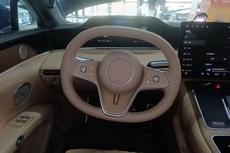 Used Hima Stelato S9 2024 All-Electric Ultra Rear-Drive Long-Range Flagship Edition Steering Wheel
