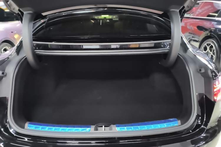 Used Hima Stelato S9 2024 All-Electric Ultra Four-Wheel-Drive Flagship Edition Trunk