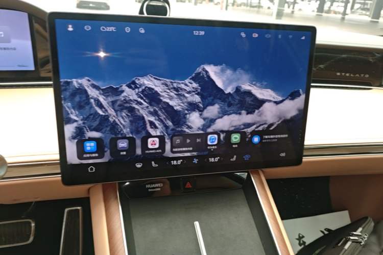 Used Hima Stelato S9 2024 All-Electric Ultra Four-Wheel-Drive Flagship Edition Audio And AC Panel