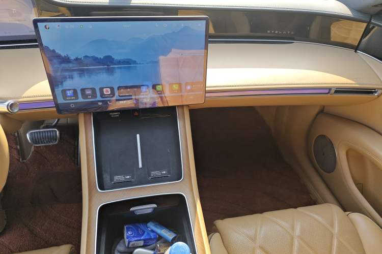 Used Hima Stelato S9 2024 All-Electric Ultra Four-Wheel-Drive Flagship Edition Audio And AC Panel