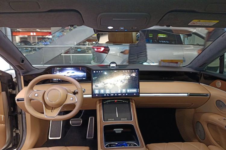 Used Hima Stelato S9 2024 All-Electric Ultra Four-Wheel-Drive Flagship Edition Center Console