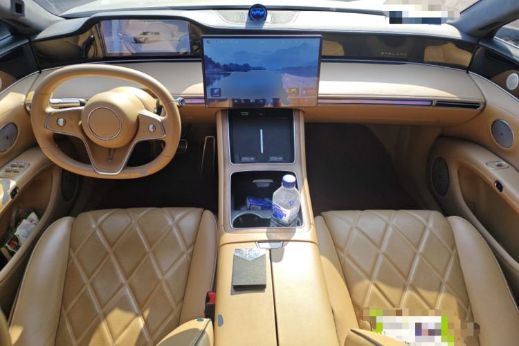 Used Hima Stelato S9 2024 All-Electric Ultra Four-Wheel-Drive Flagship Edition Center Console