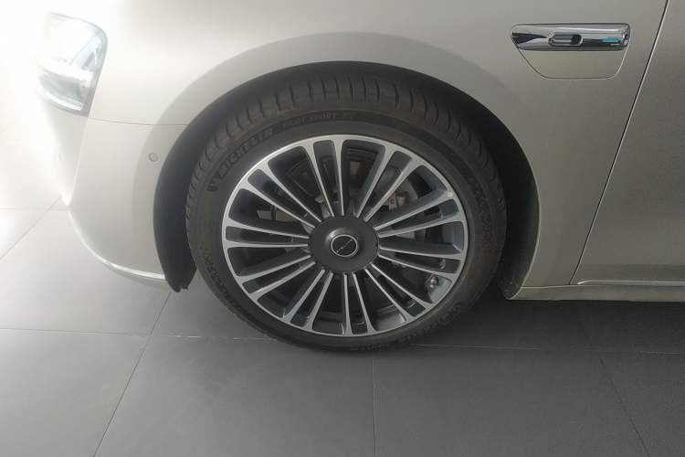 Used Hima Stelato S9 2024 All-Electric Ultra Four-Wheel-Drive Flagship Edition Exterior 2